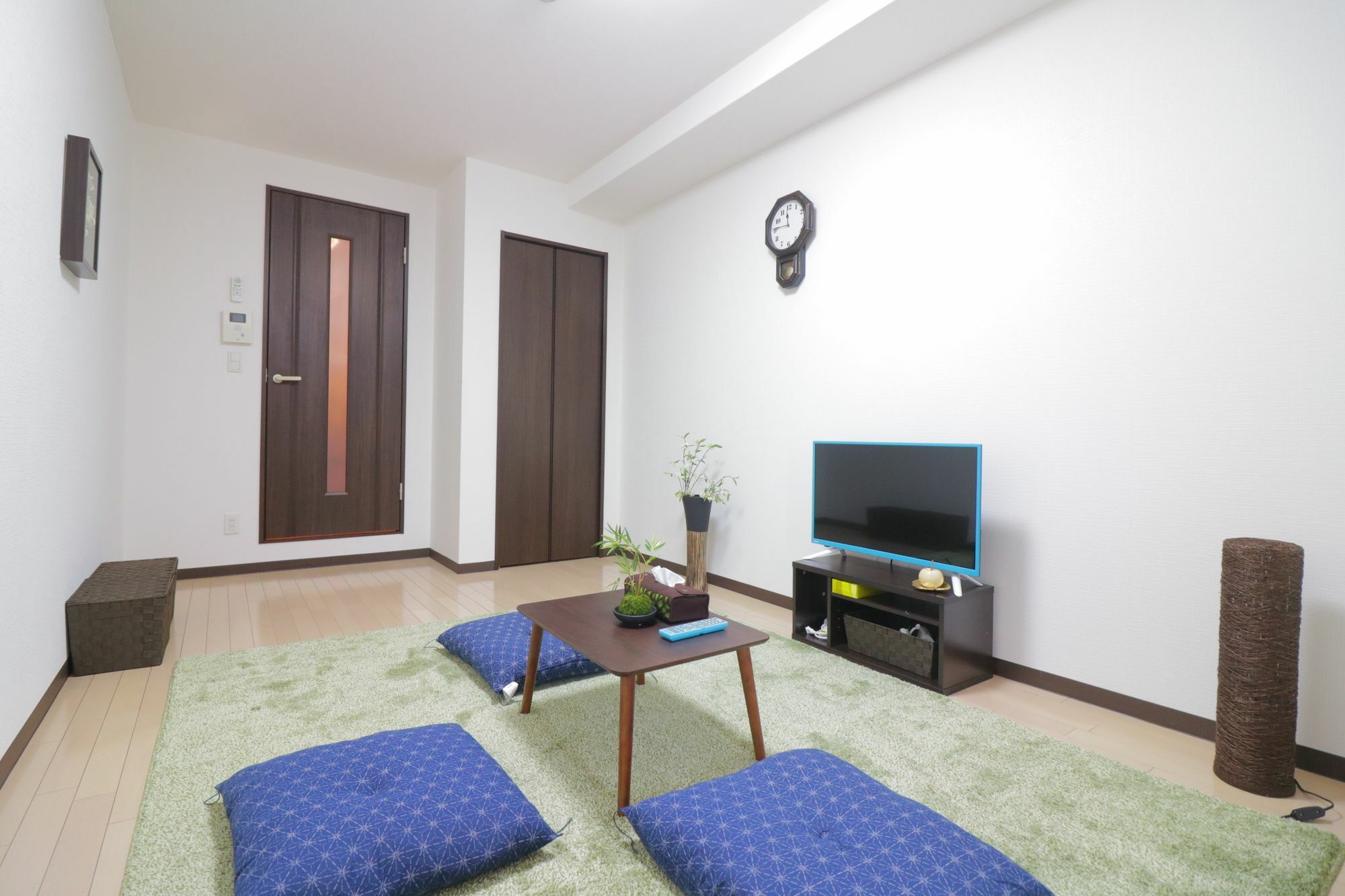 Hg Cozy Hotel No 38 通天閣前 Ōsaka Extérieur photo
